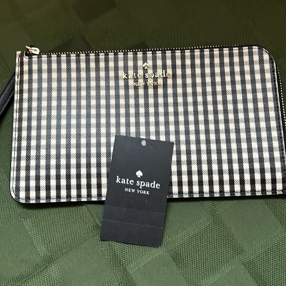 NWT Kate Spade Lucy Jazzy Gingham Printed Medium L-Zip Wristlet - Picture 1 of 9